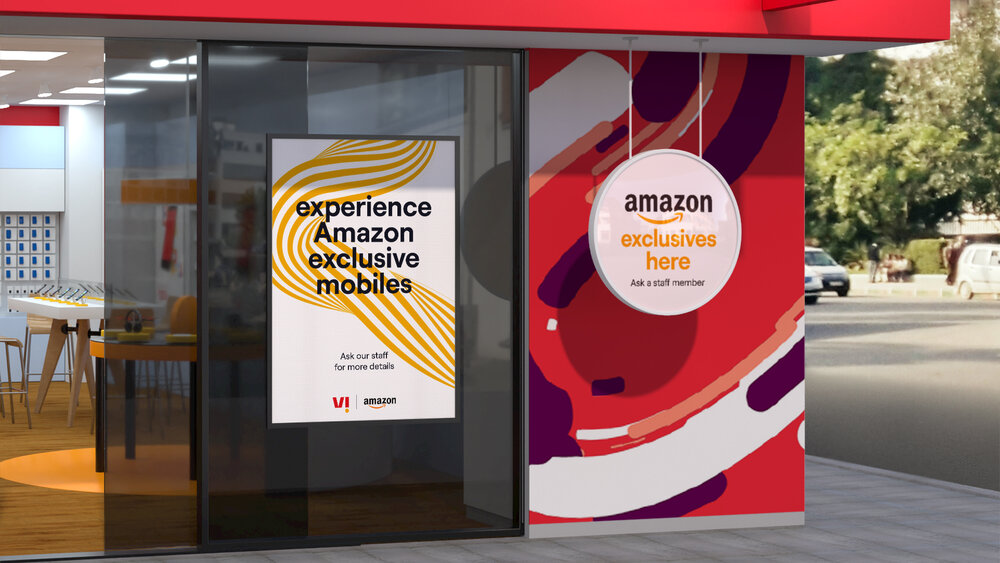 Store exterior partnership display with partnership promotional flange